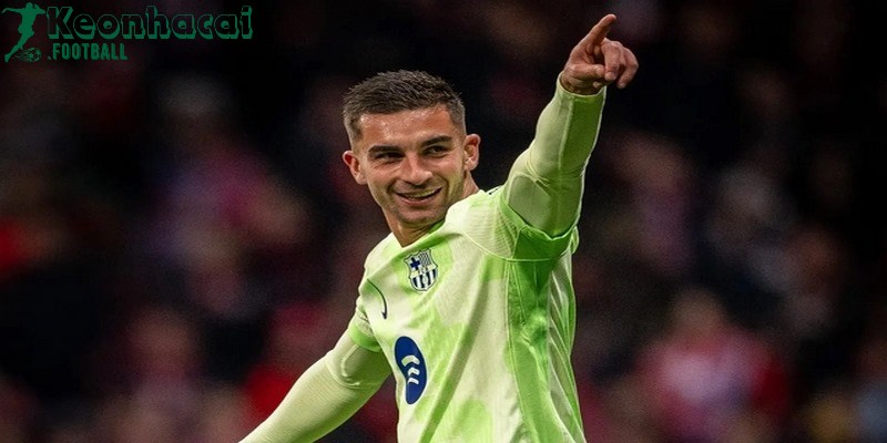 Ferran Torres có tương lai bất định tại Barca