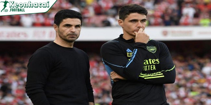 Mikel Arteta mất trợ thủ đắc lực Carlos Cuesta khi trợ lý trẻ sắp dẫn dắt Parma 2 Carlos Cuesta: Trợ lý chiến lược, người hỗ trợ âm thầm nhưng hiệu quả