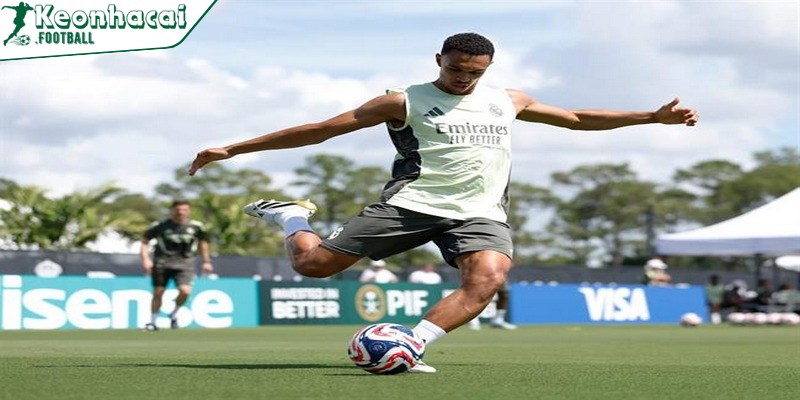 Alexander-Arnold cảm thấy như ở nhà tại Real Madrid