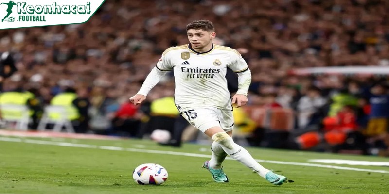 Xabi Alonso ví Fede Valverde như Steven Gerrard sau chiến thắng đầu tay 2 Real Madrid vượt khó, Alonso có chiến thắng ra mắt