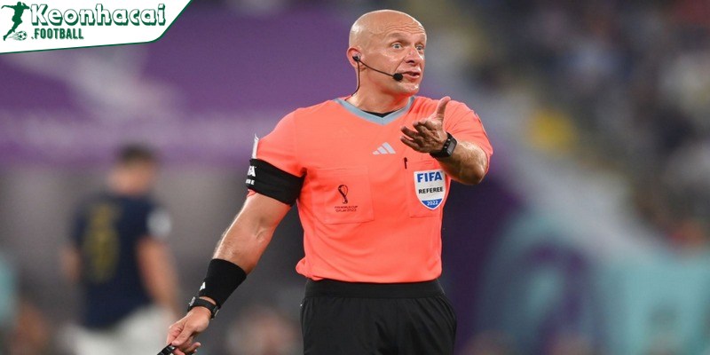 Trọng tài người Iran điều khiển trận cầu đỉnh cao giữa PSG và Chelsea