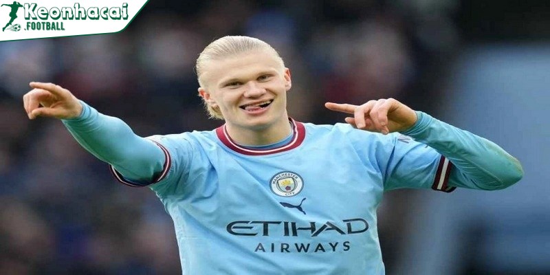 Erling Haaland là cầu thủ xuất sắc nhất tại Ngoại hạng Anh