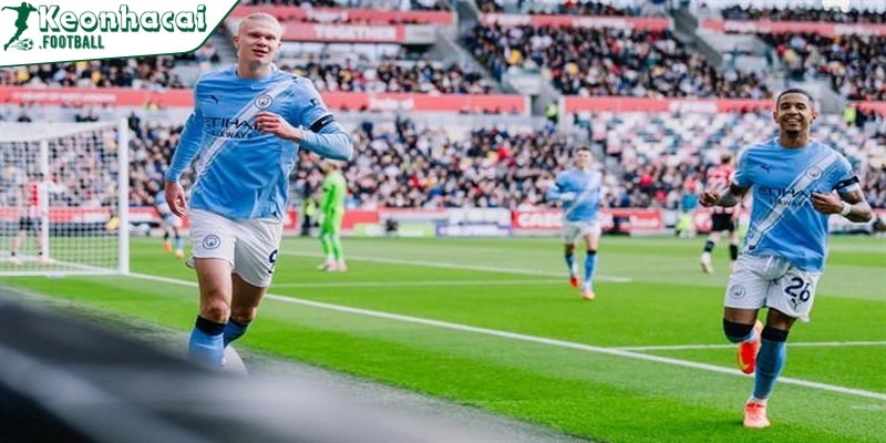 Man City phải "co cụm" phòng ngự để giữ 3 điểm trước Brentford 2 Man City thắng Brentford nhọc nhằn, Pep thừa nhận phải chơi phòng ngự co cụm