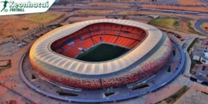 Sân vận động FNB không chỉ lớn nhất Châu Phi mà còn ở thế giới